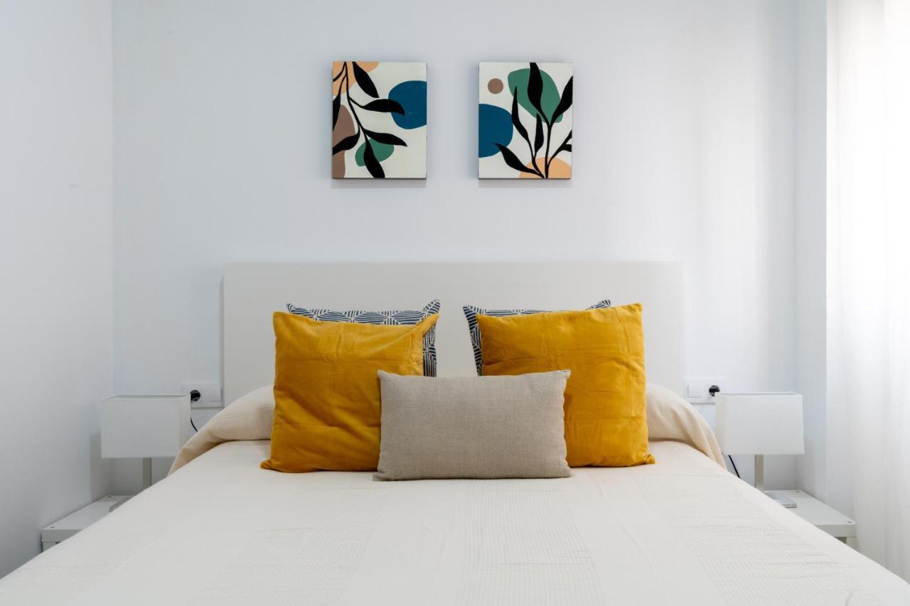 Holi-Rent Cuna Sevilla Exteriör bild