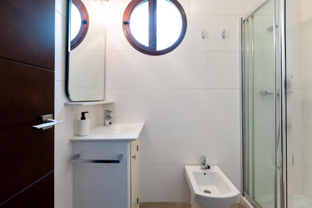Holi-Rent Cuna Sevilla Exteriör bild